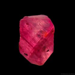 Ruby crystal, 2.0 x 1.3 x 1.3 cm, Mogok, Sagaing District, Mandalay Division, Myanmar